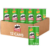 Pringles lata frontal Sour Cream and Onion mostrando portabilidad y sabor