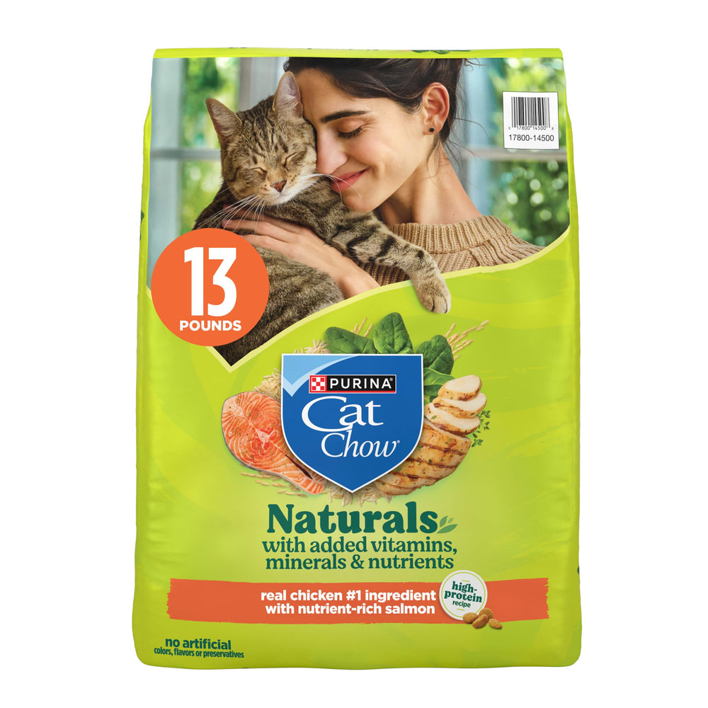 Purina Cat Chow empaque frontal mostrando fórmula natural y beneficios