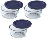 Pyrex tazón frontal con tapa azul mostrando cierre seguro y conservación práctica