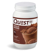 Quest envase frontal del Chocolate Milkshake mostrando tamaño y marca
