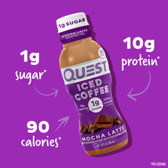 Quest bebida en manos lista para beber, conveniencia para llevar