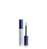 RevitaLash RevitaBrow envase frontal mostrando el diseño y tamaño del producto, ideal para rutina diaria