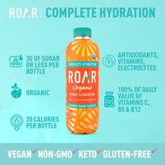 Roar Organic primer plano de textura de agua de coco destacando electrolitos