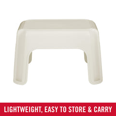 Detalle de superficie texturada Rubbermaid proporcionando agarre seguro