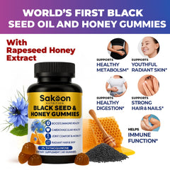Sakoon nutrition gomita en mano lista para masticar con sabor arándano