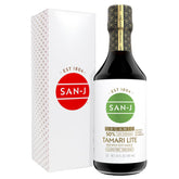 San-J tamari lite botella frontal mostrando etiqueta orgánica y 50% menos sodio