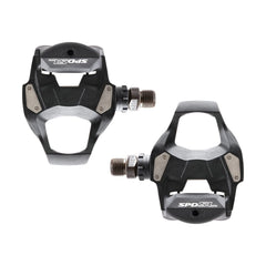 SHIMANO primer plano de la plataforma ancha que mejora transferencia de potencia