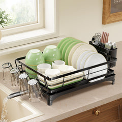 Simple Trending vista frontal del escurridor mostrando capacidad y orden