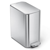 simplehuman vista frontal en acero cepillado, aspecto moderno y resistente