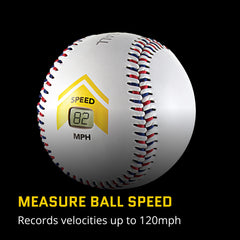 SKLZ Bullet Ball en lanzamiento sobre césped demostrando uso en práctica