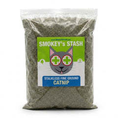 Smokey's Stash frente del empaque mostrando bolsa resellable y marca