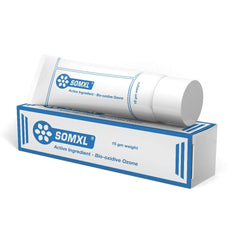 SOMXL frasco 0.5 oz al frente mostrando envase discreto y compacto