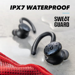 Soundcore auriculares Sport X10 en uso durante una carrera, demostrando estabilidad y sujeción