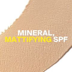 Supergoop! textura crema neutra en mano que se absorbe y matifica al instante
