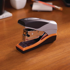 Swingline Optima 40 top close-up of metal mechanism highlighting jam resistance