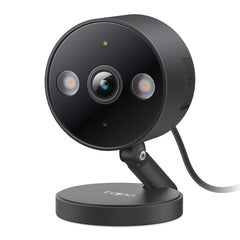 Tapo C121 frontal mostrando diseño compacto y beneficios de vigilancia clara