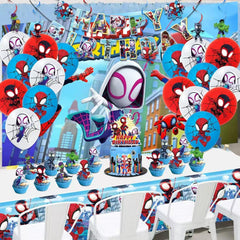 Telifor detalle del topper de pastel Spidey realzando la presentación