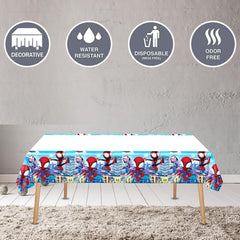 Telifor mantel desplegado cubriendo mesa y protegiendo superficies con estilo