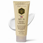 Terra Lotus frente del envase mostrando SPF 50 y uso corporal y facial