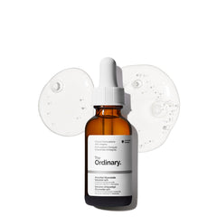 The Ordinary botellita frontal mostrando el envase y beneficio de claridad