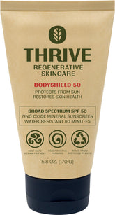 Thrive Natural Care frente del tubo mostrando diseño y tamaño práctico