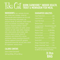 Detalle de textura de las croquetas Tiki Cat, alta proteína y crocancia visible