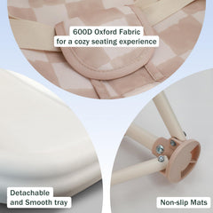 Tiny Marvels usado como asiento de suelo seguro para bebé que se sienta solo