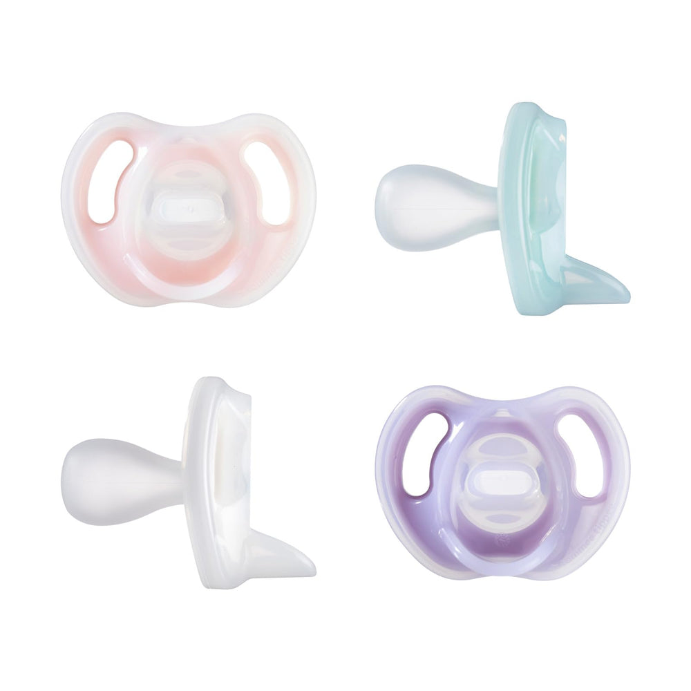 Tommee Tippee chupete frontal mostrando diseño ultraligero y ajuste cómodo