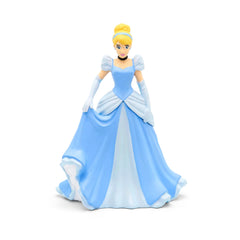 Tonies Cinderella colocada sobre Toniebox en uso para reproducir audio