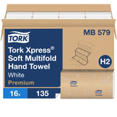 Tork empaque frontal multifold mostrando la cantidad y diseño práctico
