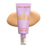 Tower 28 envase frontal del SunnyDays SPF 30 muestra diseño y tamaño práctico