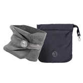 Trtl almohada frontal con empaque mostrando ligereza y forma ergonómica