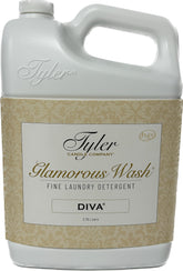 TYLER CANDLE COMPANY envase frontal de Glam Wash Diva mostrando etiqueta y volumen, limpieza confiable