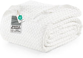 Utopia Bedding vista frontal de la manta King blanca, añade calidez decorativa
