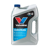 Valvoline front label showing brand and 5W-40 grade for clear identification and confidence
