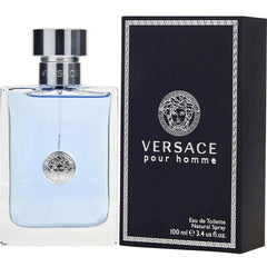 Versace frasco angulado que muestra forma y color distintivos