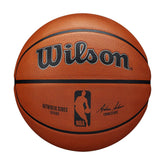 WILSON balón outdoor frente mostrando logo NBA y apariencia oficial