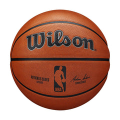 WILSON balón outdoor frente mostrando logo NBA y apariencia oficial