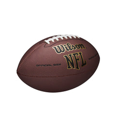 WILSON detalle de la textura Super Grip que facilita control y lanzamientos