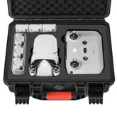 YETEETH estuche frontal cerrado mostrando resistencia y almacenamiento seguro