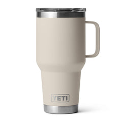 YETI Rambler vista frontal mostrando capacidad y acabado Cape Taupe para viajes