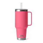 YETI Rambler frontal en Tropical Pink muestra capacidad y color vibrante
