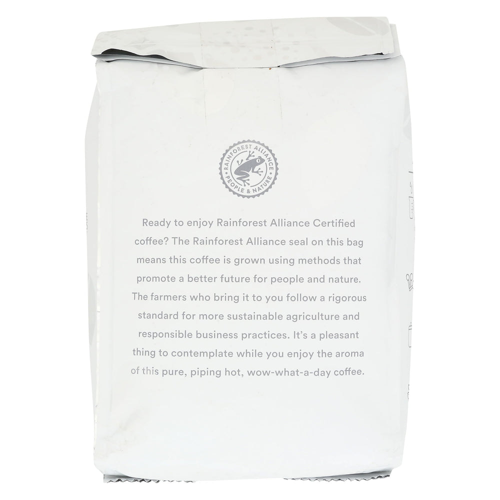 365 by Whole Foods Market primer plano de granos con textura y color chocolatoso