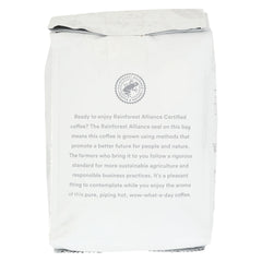 365 by Whole Foods Market primer plano de granos con textura y color chocolatoso