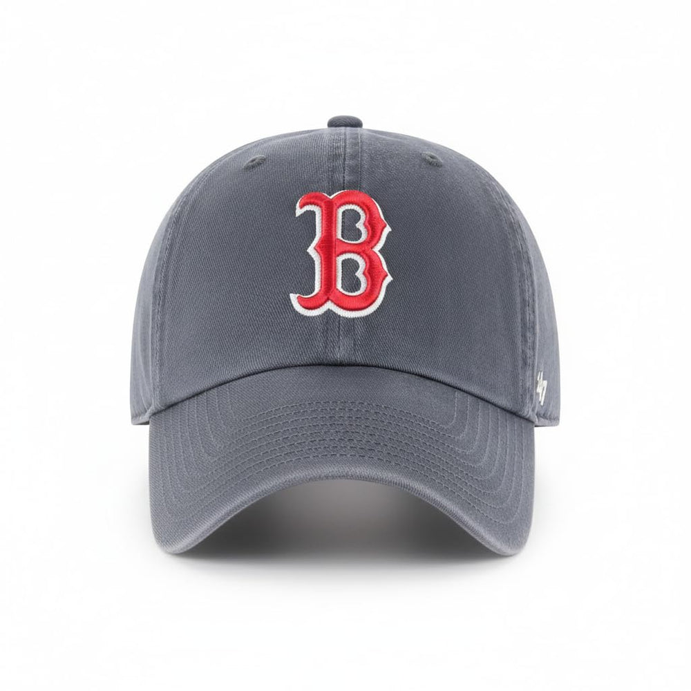 Detalle del bordado 47 Boston Red Sox mostrando calidad y durabilidad del hilo