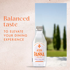 Acqua Panna servida en mesa de restaurante para realzar platos y vinos