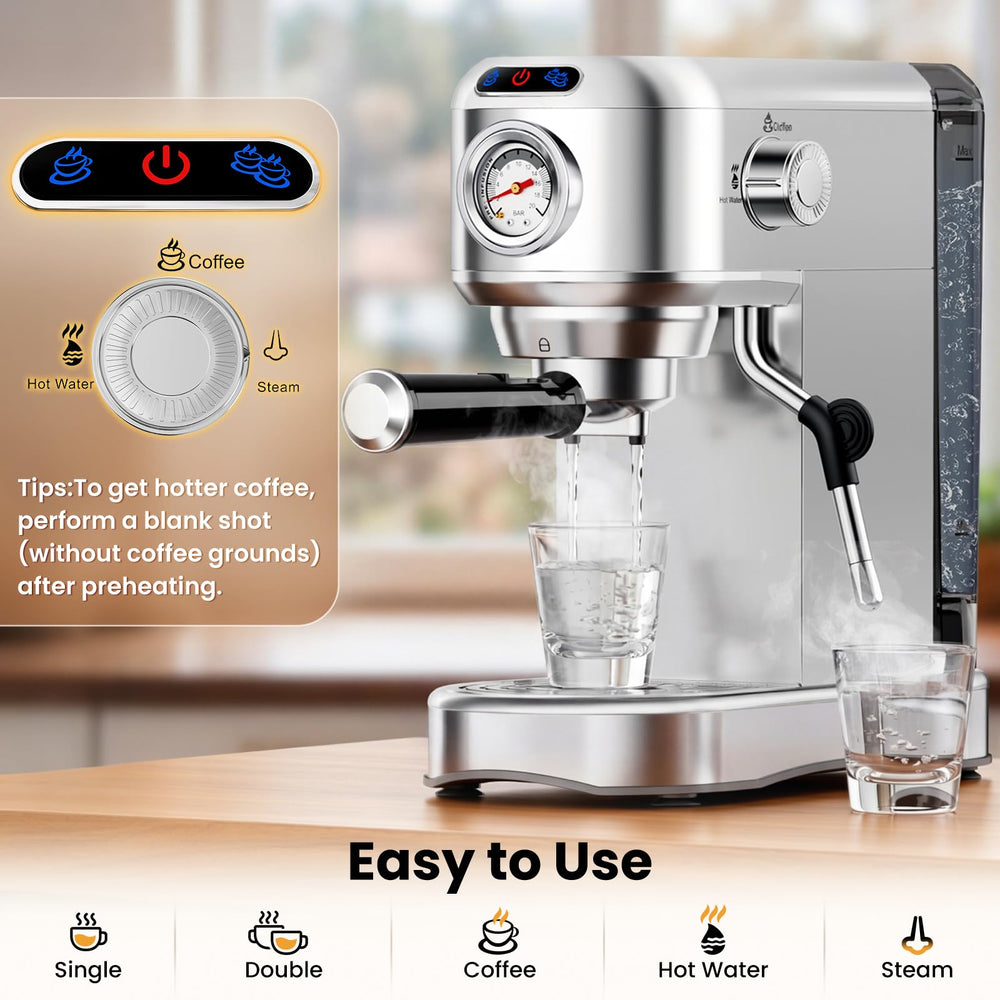 AERCANA máquina en uso creando latte art en ambiente hogar