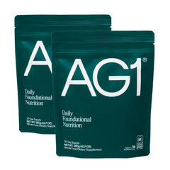 AG1 vista frontal del envase mostrando el pack doble y la marca AG1