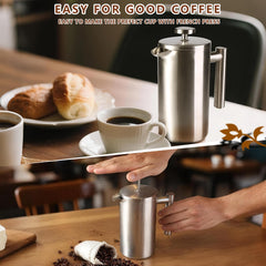 AgcKuzt vertiendo café sin goteos para un servicio limpio y controlado