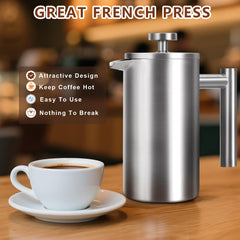 AgcKuzt junto a una taza para mostrar escala y capacidad de 1 litro